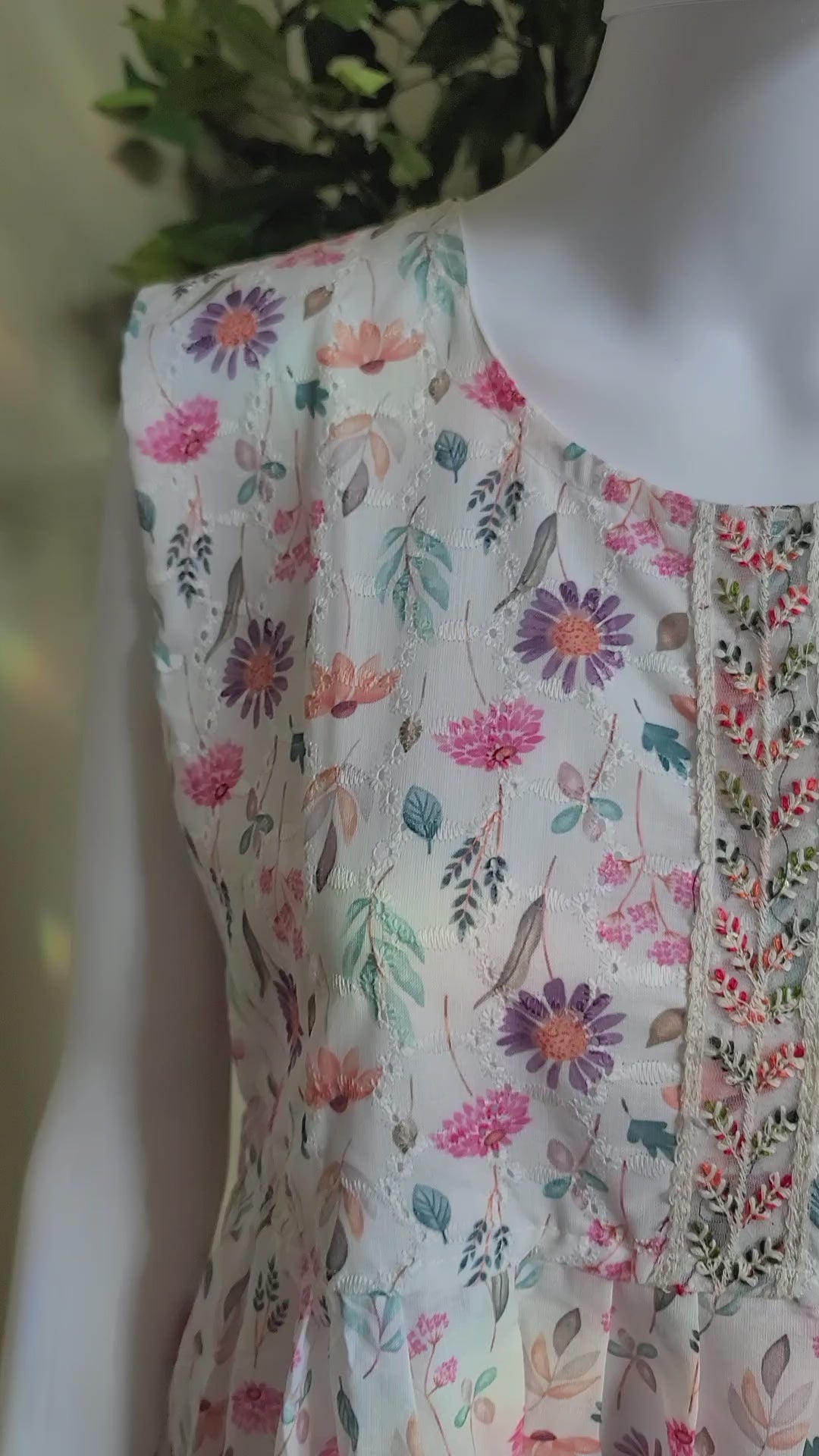 White floral sleeveless cotton knee-length frock/gown/top video